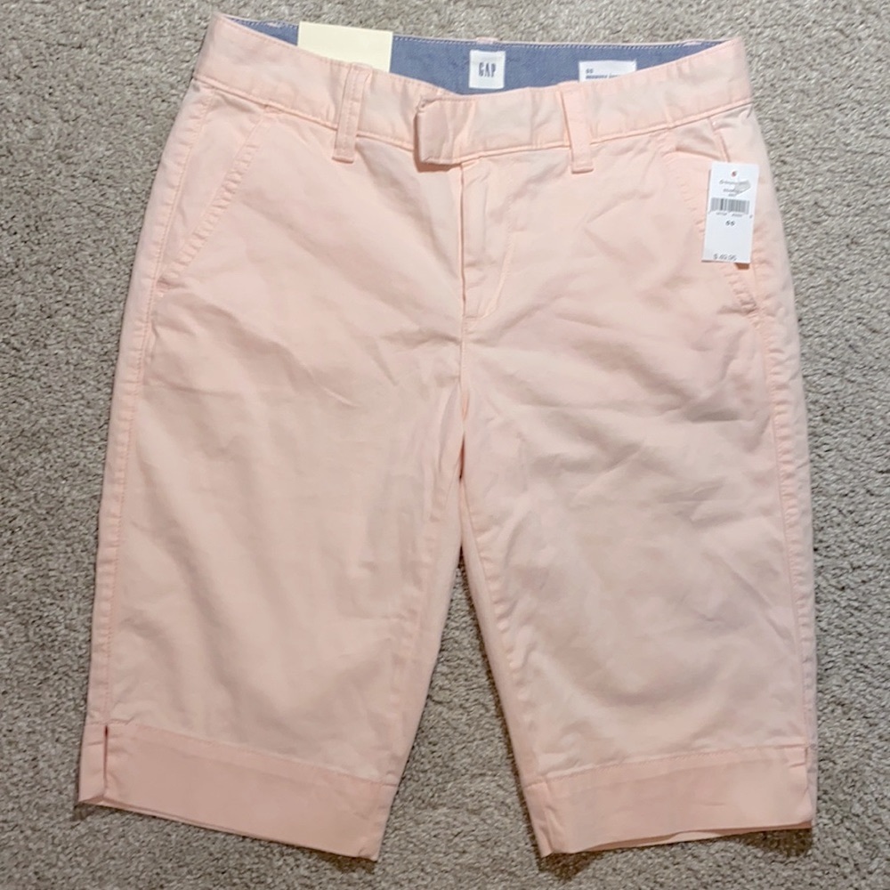 NWT GAP Bermuda shorts sz 00 peachy-pink color